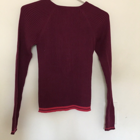 Reebok magenta long sleeve w/ buttons size small - Picture 4 of 4